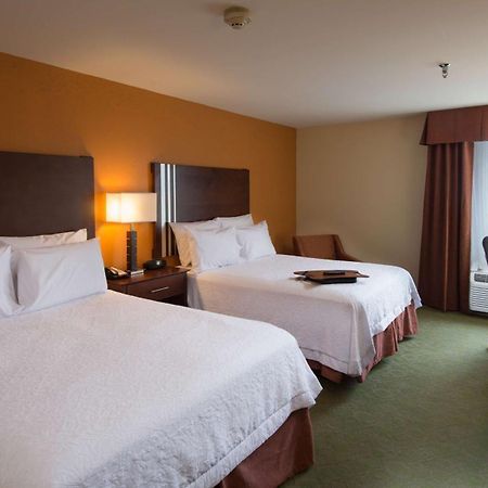Hampton Inn Cornelia Kültér fotó