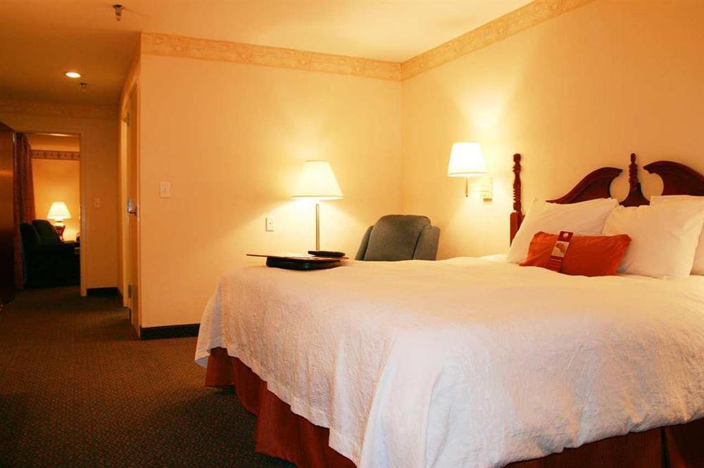 Hampton Inn Cornelia Szoba fotó