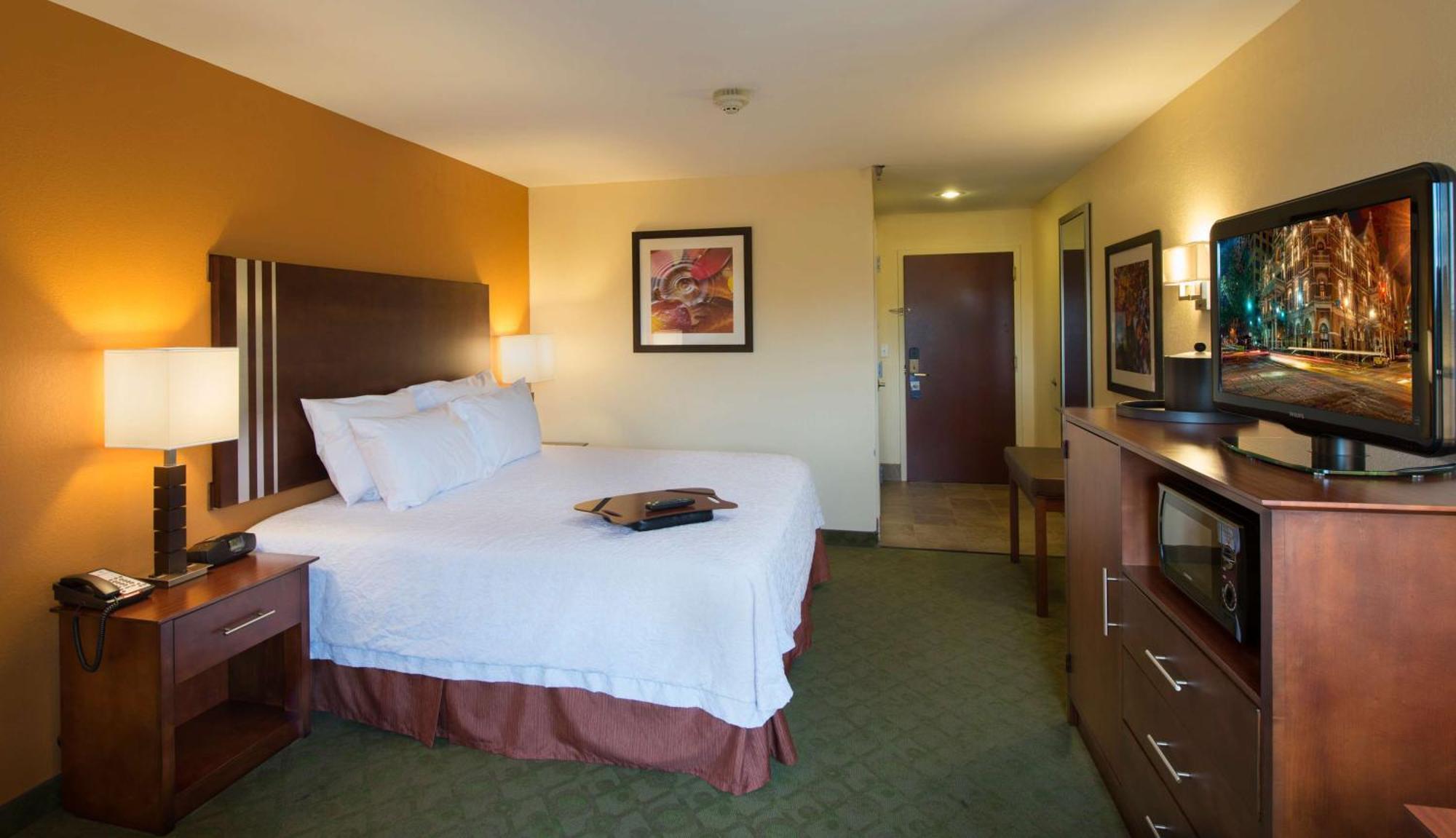 Hampton Inn Cornelia Kültér fotó