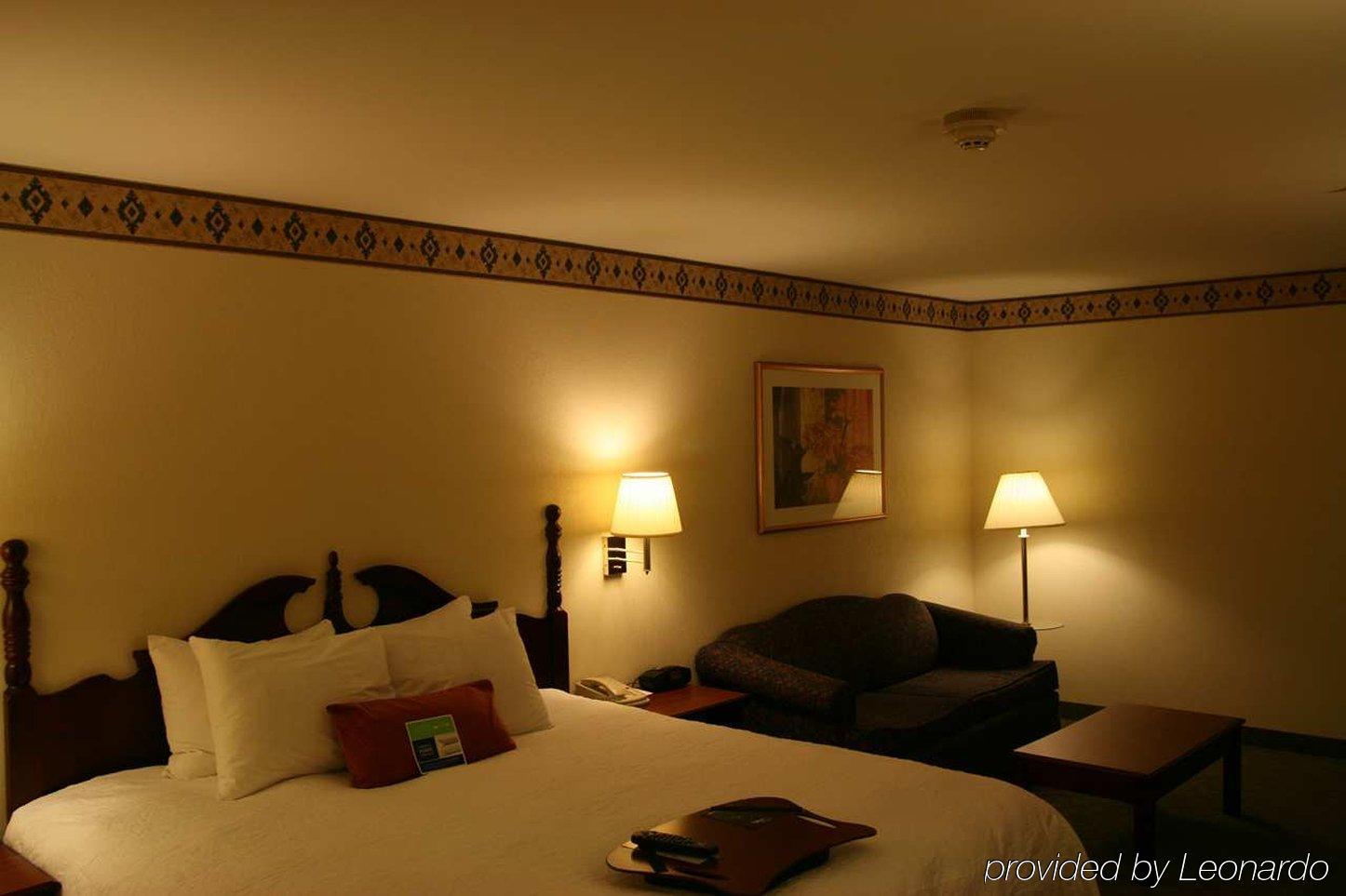 Hampton Inn Cornelia Szoba fotó